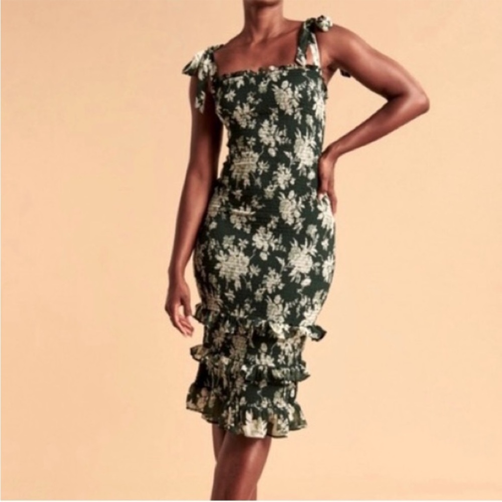 Abercrombie & Fitch Tie-Strap Smocked Midi Dress